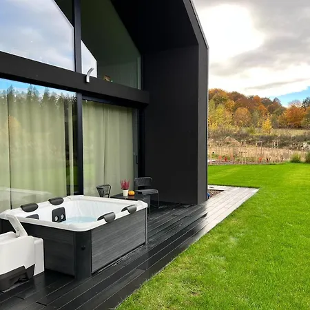 Lovnatura - Z Jacuzzi & Sauna Daire Staniszow